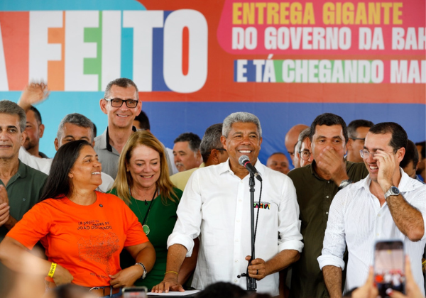 Jerônimo anuncia pacote de obras e investimentos em João Dourado