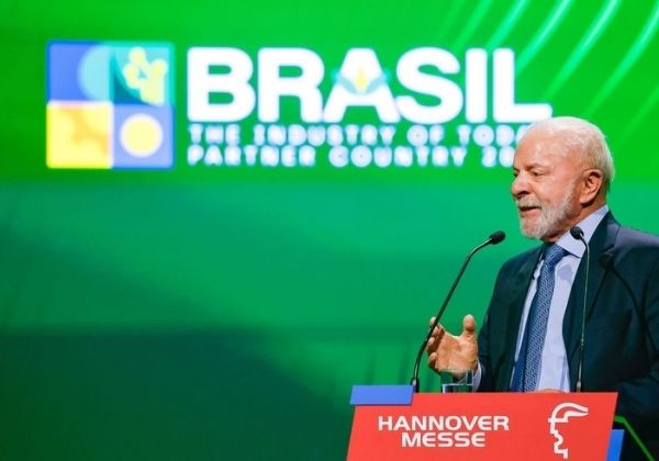Na Alemanha, Lula defende pioneirismo de biocombustíveis brasileiros