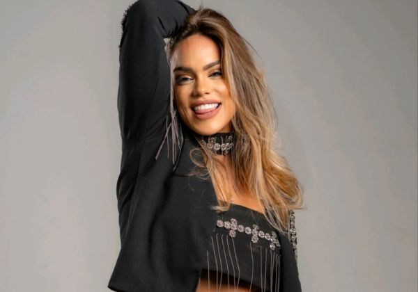 ‘Aviões na minha voz’: cantora Larissa Mello grava audiovisual para o São João nesta terça (21)