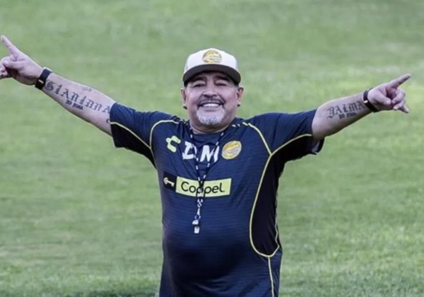 Filha de Diego Maradona acusa equipe médica de ‘manipulação total’ em julgamento