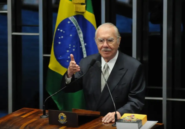 Sarney declara apoio à indicação de Messias ao STF