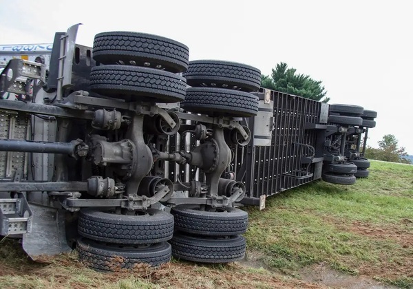 PRF registra 84 mortes e 1.167 feridos nas estradas durante feriado