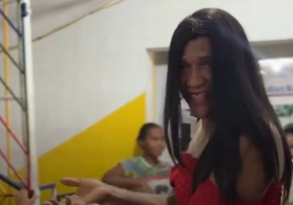 Isidório defende pastor e faz declarações transfóbicas nas redes; vídeo