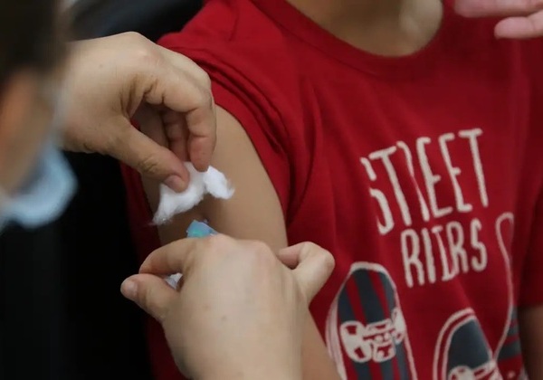 Vacinação nas escolas segue até dia 30 e meta é imunizar 27 milhões