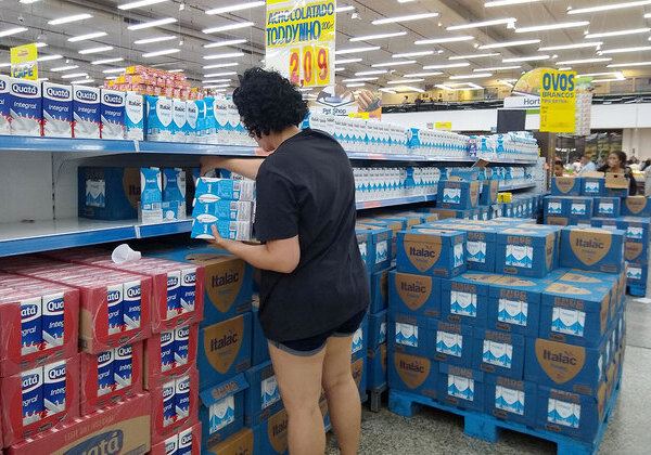 Prévia da inflação de abril fica em 0,89%, com alta em alimentação e bebidas