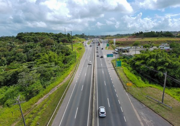 Mais de 470 mil veículos devem circular nas rodovias baianas durante feriado do Dia do Trabalhador