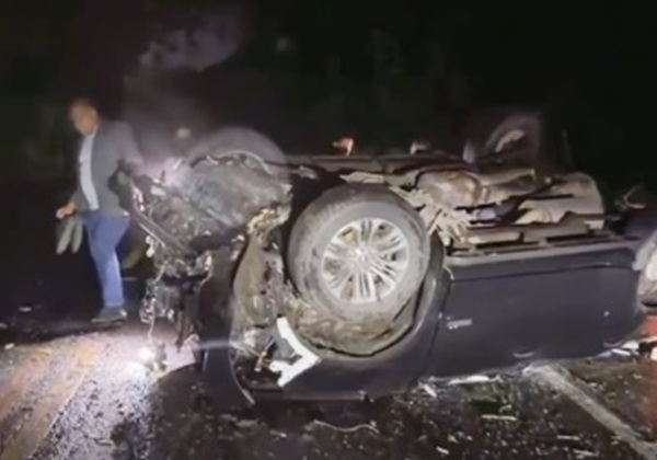 Carro do deputado estadual Samuel Júnior capota no interior da Bahia