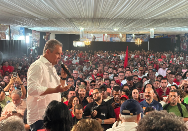 Rui Costa defende base aliada a Lula no Congresso durante plenária do PGP em Irecê