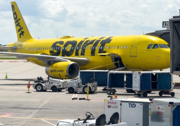 Spirit Airlines encerra operações de forma imediata após colapso financeiro 
