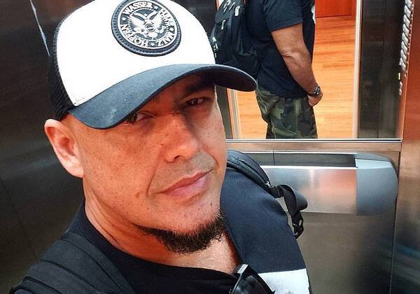 Vocalista da banda Raimundos defende Edson Gomes após polêmica com Daniela Mercury