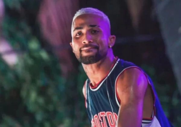 Músicos e amigos prestam homenagens a Zau após morte em acidente na BR-116, na Bahia 