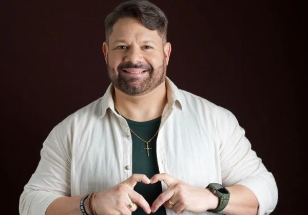 Show de Danniel Vieira celebra o Dia das Mães no Salvador Norte