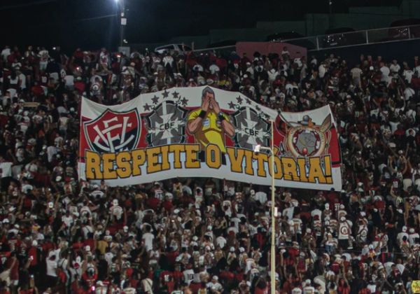 STJD multa Vitória em R$ 20 mil por faixa exibida no Barradão contra arbitragem e CBF