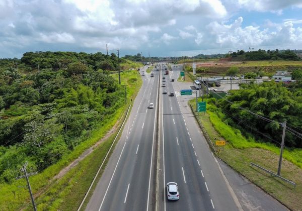 Justiça determina instalação de novos pontos de ônibus na Estrada do Coco, em Camaçari