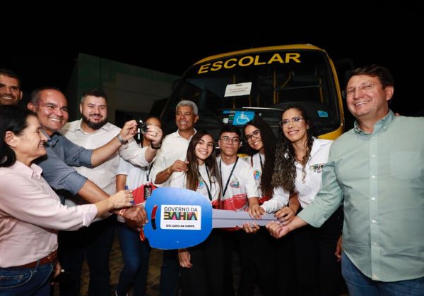 Governo Jerônimo entrega escola, obra viária e anuncia novos investimentos em Jaborandi