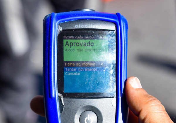 Mortes no trânsito ligadas ao álcool caem 19,5% no Brasil desde 2010, aponta estudo 
