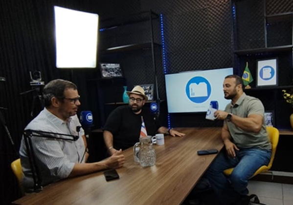 Capitão Alden é o convidado desta semana do podcast ‘Pinga Fogo’; assista