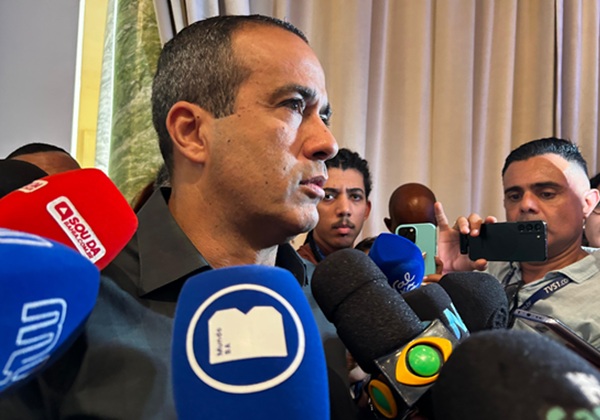 Bruno afirma que Flávio tem direito à 'ampla defesa' após divulgação de conversas com Vorcaro
