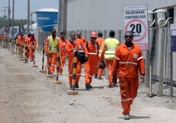 Bahia supera marca de 3 milhões de empregos formais e registra alta de 9,7% em 2025
