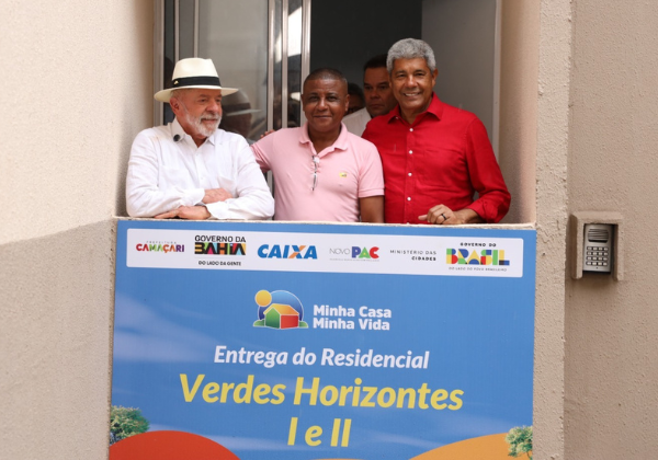 Parceria Bahia-Brasil entrega residências para quase 400 famílias em Camaçari