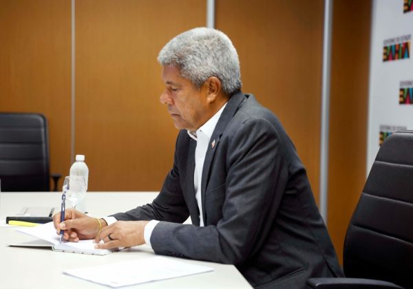 Jerônimo envia LDO de 2027 à Alba e prevê receita de R$ 85,6 bilhões, acima da média nacional