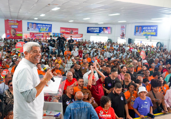 Jerônimo participa de plenária do PGP e ouve demandas do Território do Sisal em Serrinha