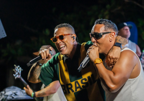 Os Sungas reestreiam com casa cheia e anunciam próximo show em Salvador