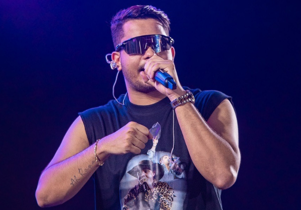Mikael Santos se apresenta na Bahia e em Alagoas essa semana