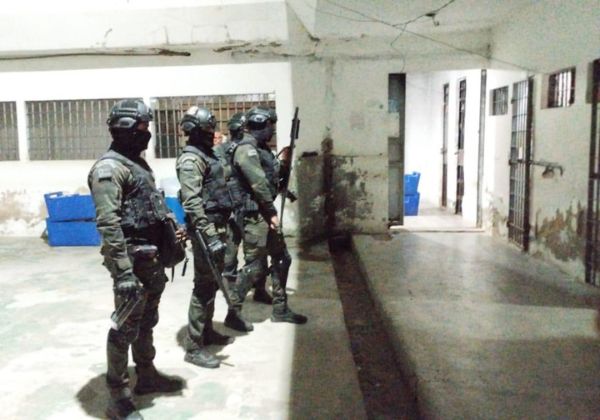 Nova fase da Operação Mute é realizada no Conjunto Penal de Paulo Afonso contra comunicações ilícitas