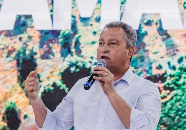 Rui Costa chama adversários políticos de ‘aves de agouro’