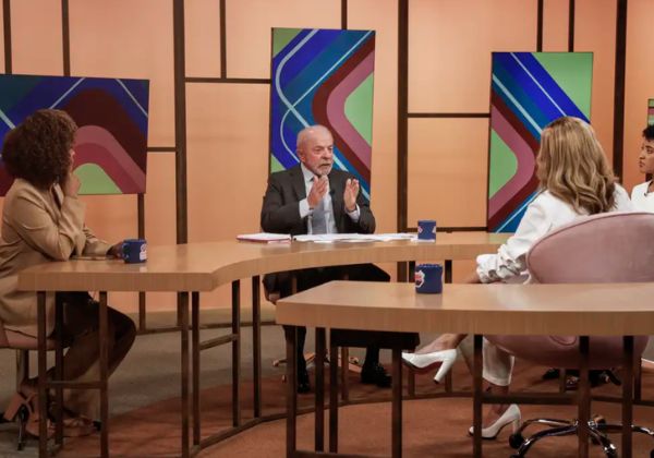 Lula defende que PF atue contra aumentos 'sem necessidade' no preço da gasolina