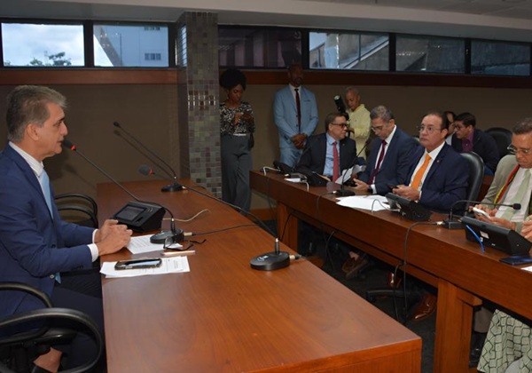 CCJ da Alba aprova projeto que revoga autorização para privatização da Bahiagás