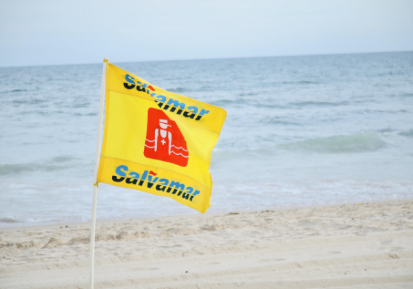 Salvamar alerta para riscos de banho de mar durante fim de semana chuvoso em Salvador