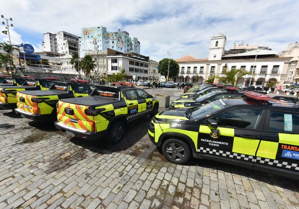 Prefeitura entrega 112 novas viaturas para auxiliar na fiscalização e ordenamento do trânsito