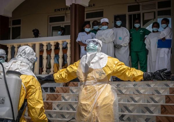 Casos suspeitos de ebola no Brasil têm diagnóstico de meningite e malária, mas investigação continua 