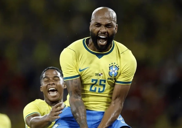Ancelotti escala 2 times e Seleção se despede do Brasil com goleada sobre Panamá