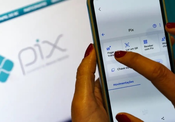 Governo vê risco de impacto indireto no Pix após ação dos EUA contra facções criminosas