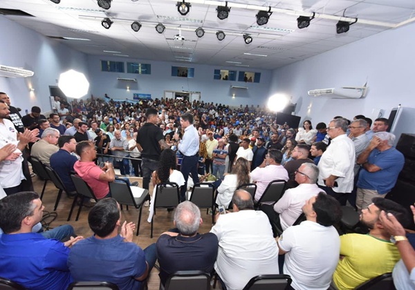 ACM Neto defende fim de cobrança de taxa de esgoto para quem não tem acesso ao serviço