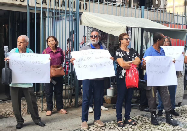Servidores municipais cobram efetivação de acordo judicial em processo que dura mais de vinte anos