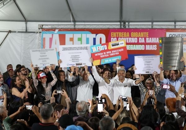 Estado entrega obras para beneficiar população da Chapa Diamantina