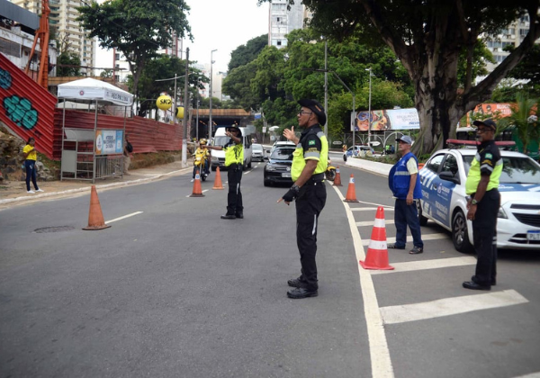 Corpus Christi e festejos juninos alteram trânsito em Salvador durante o feriadão