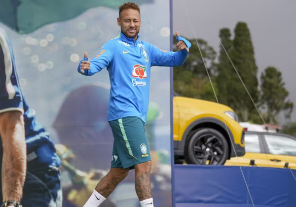 Ancelotti projeta retorno de Neymar aos treinos com a Seleção na próxima semana
