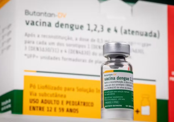 Vacina da dengue do Butantan é suspensa após registro de mortes suspeitas