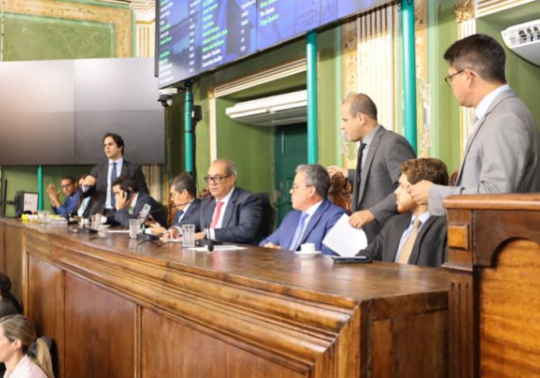 ‘Kiss & Fly’: projeto que proíbe cobrança na área de embarque e desembarque do Aeroporto de Salvador é destaque na CMS