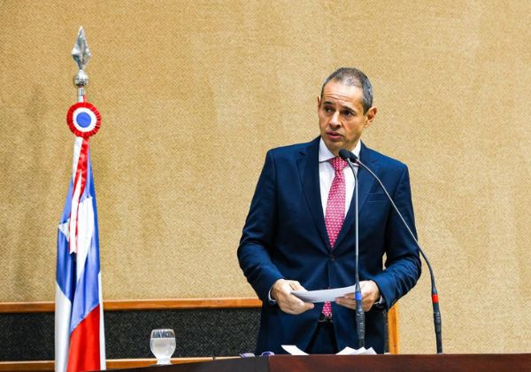 Deputado critica Rui Costa por ‘debochar’ de incidente aéreo envolvendo ACM Neto: ‘Perverso e desumano’