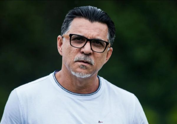 Defesa do ex-jogador Ricardo Rocha diz que ordem de prisão por dívida de pensão já foi revogada