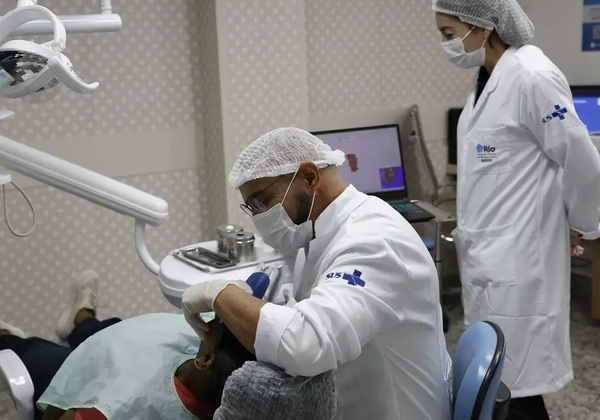 Comissão do Senado aprova novo piso salarial de médicos e dentistas