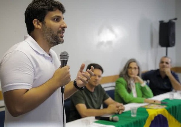 Ex-secretário de Bolsonaro, baiano André Porciúncula é transferido para reserva remunerada da PM
