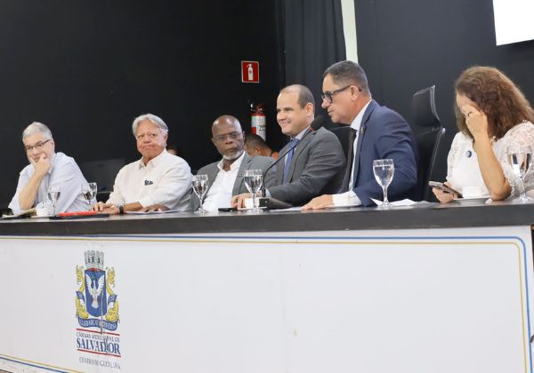 Vereadores criticam ausência da prefeitura em debate sobre novo subsídio ao transporte de Salvador