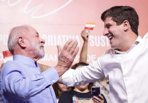 Lula declara apoio à candidatura de João Campos ao governo de Pernambuco
